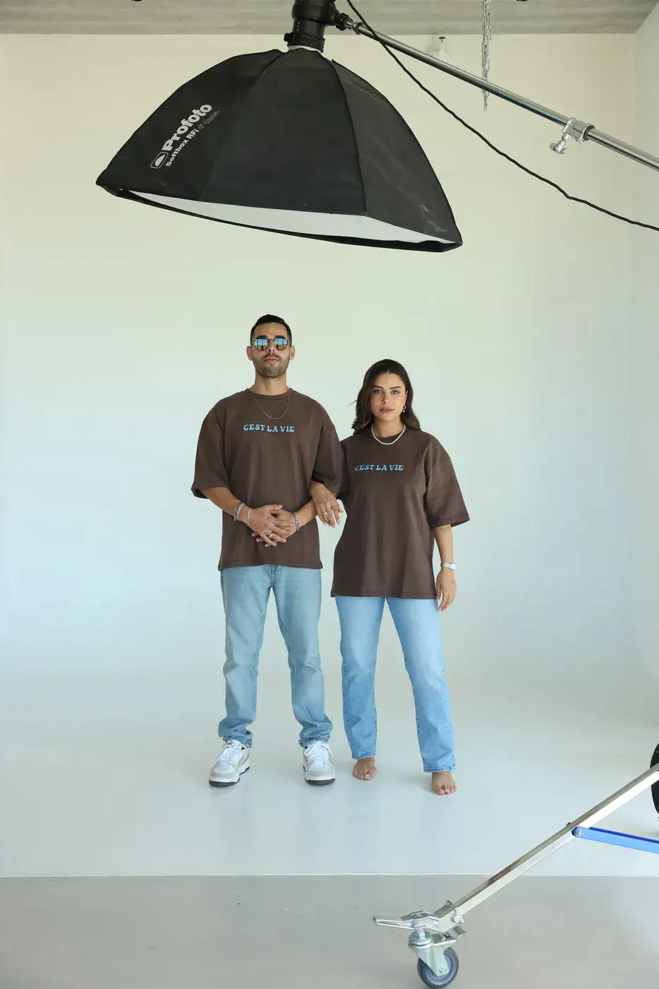 טישרט אוברסייז יוניסקס חום שוקולד