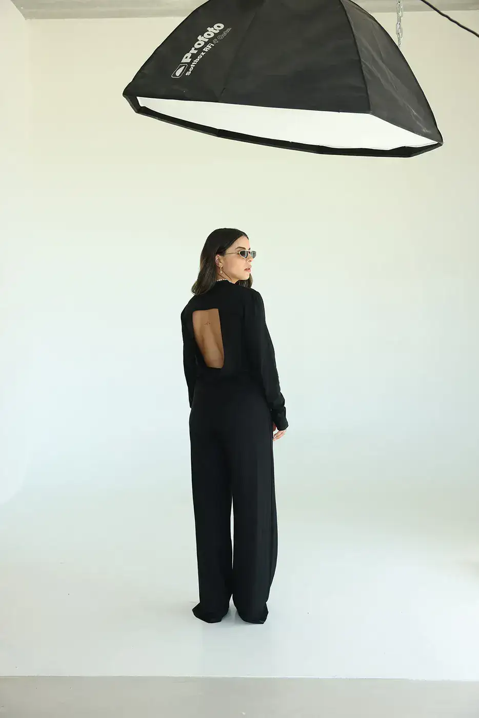 חליפת אוברסייז צבע שחור