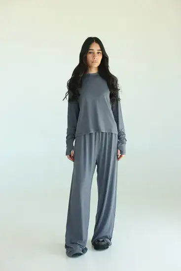 חליפת אוברסייז צבע אפור